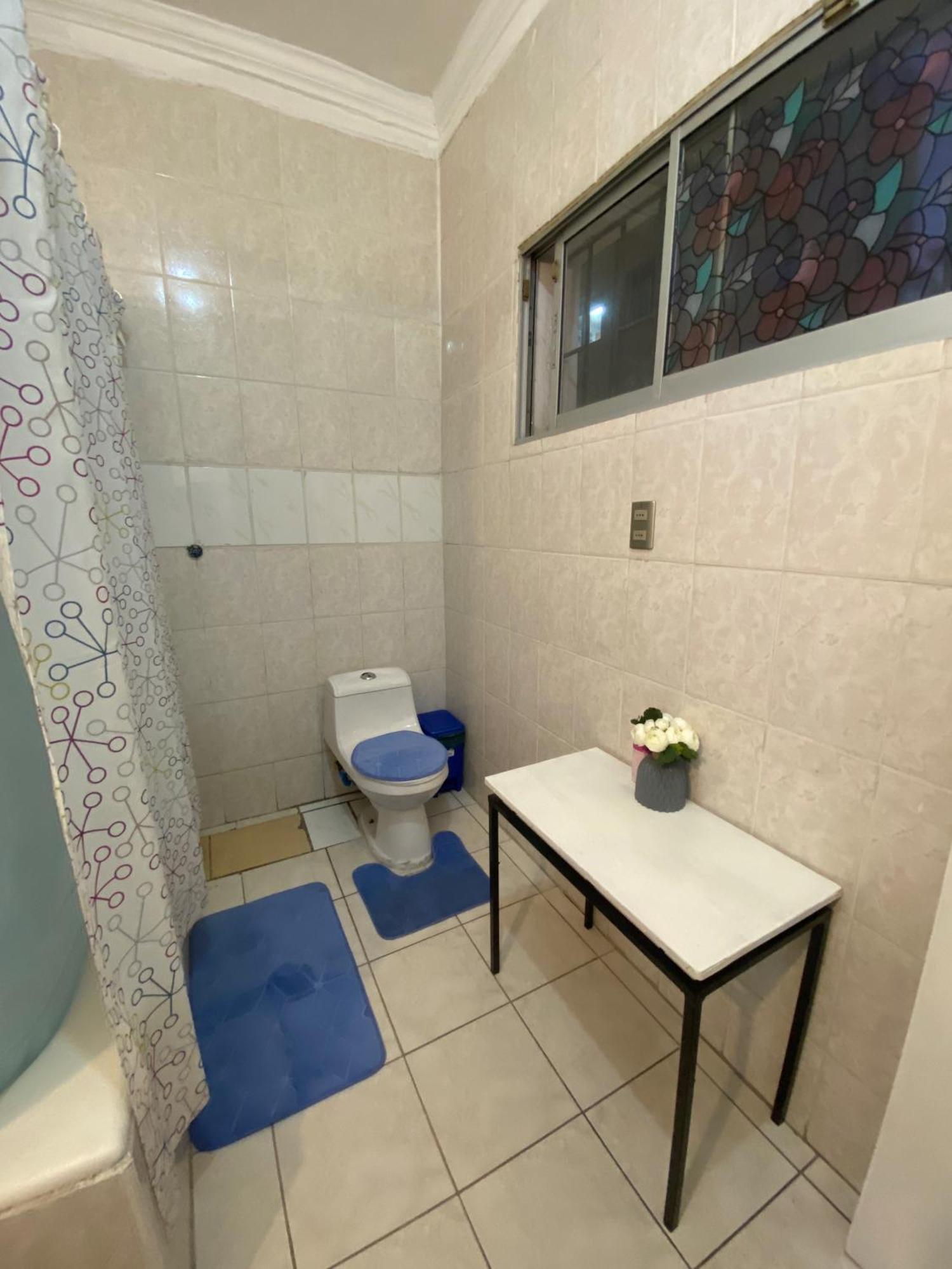1 Con Bano Compartido En Providencia Casa Casa de férias Santiago